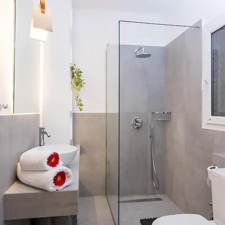 Apartment Casa Scheria With Private Garden