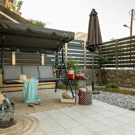 Casa Scheria With Private Garden Apartment *