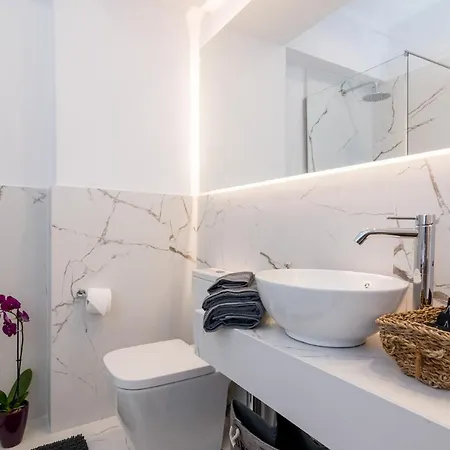 Casa Scheria With Private Garden Apartment *