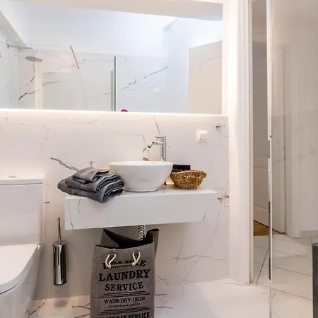 Apartment Casa Scheria With Private Garden *
